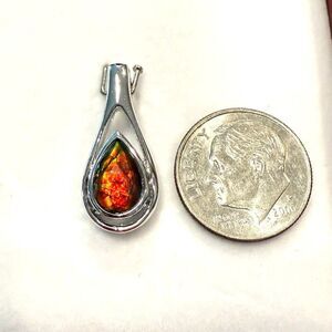 NWT Korite Ammolite Teardrop Multicolor Gemstone Pendant Silvertone